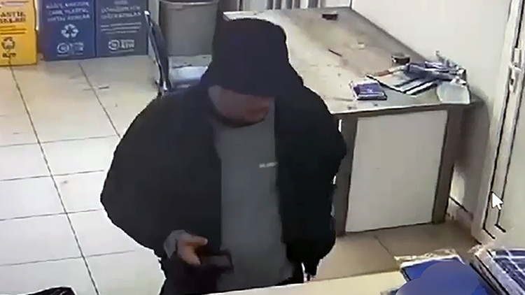 Kargo Şubesinde Dolandırıcılık Olayı: Şeytani Planın Neden Olduğu Mağduriyet