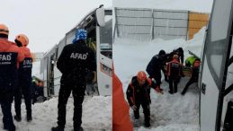 Kayseri'de Cenaze Taşıyan Minib&uuml;s Devrildi, &Ccedil;ok Sayıda Yaralı Var