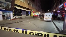 Kebap&ccedil;ı D&uuml;kkanına Silahlı Saldırı: İki Yaralı
