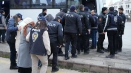 Kırıkkale'de Yasa Dışı Bahis &Ccedil;etesi Operasyonu: 2,6 Milyar Liralık İşlem Hacmi Ortaya &Ccedil;ıktı!