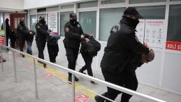 Kocaeli&rsquo;de Ter&ouml;r Operasyonu: DEAŞ ve El-Kaide ile İlişkili 30 Ş&uuml;pheli Adliyeye Sevk Edildi