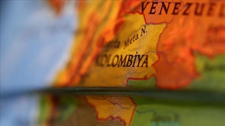 Kolombiya'da U&ccedil;ak Kazası: 15 Kişi Hayatını Kaybetti