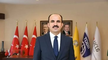 Konya B&uuml;y&uuml;kşehir Belediye Başkanı Altay'dan Yavaş'a su tepkisi: "Konuşmak değil, iş yapmak gerek"
