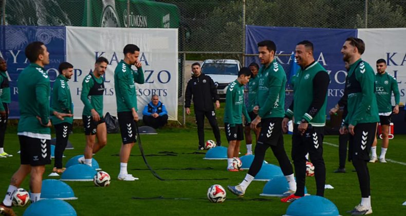 Konyaspor'da Berkan Kutlu İlk Antrenmanına &Ccedil;ıktı!