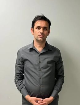 Köfteden çıkan kemik yaşama engel oldu: Engelli vatandaşın iki dişi kırıldı, 3 yıl tedavi aldı