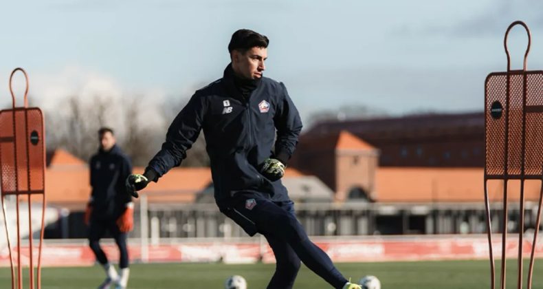 Lille'de Ayın Oyuncusu &Ouml;d&uuml;l&uuml; Berke &Ouml;zer'in Oldu!