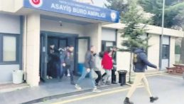 &lsquo;Bırak &ouml;ls&uuml;n&rsquo; dediler vahşeti seyrettiler