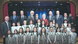 &lsquo;Bu g&uuml;zel emek, g&ouml;n&uuml;lden g&ouml;n&uuml;le &ccedil;oğalsın&rsquo;