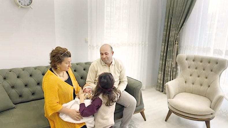 &lsquo;Ge&ccedil;ici Koruyucu Aile&rsquo;nin 100&rsquo;&uuml;nc&uuml; bebeği Ege Berk