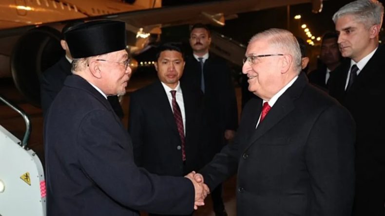 Malezya Başbakanı T&uuml;rkiye'yi Ziyaret Etti