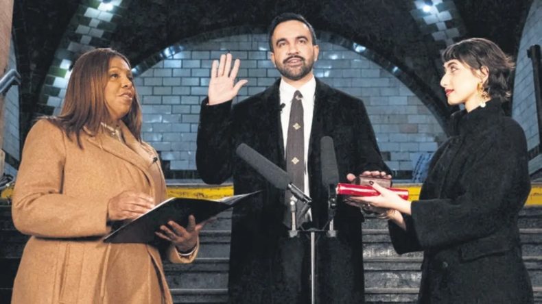 Mamdani, Kuran &Uuml;zerine Yemin Etti