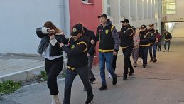 Masaj Salonlarına Fuhuş Baskını