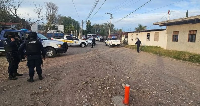 Meksika'da Futbol Sahasında Silahlı Saldırı