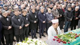 Memleketinde Cenaze T&ouml;renine Katıldı