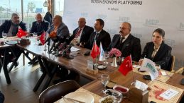 Mersin Ekonomi Platformu'nda Yeni D&ouml;nem: Hedef İlk 5 Şehir Arasına Girmek!