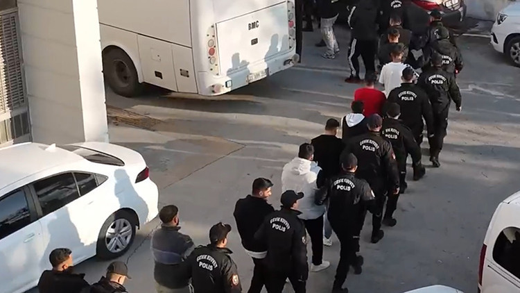 Mersin Merkezli 9 İlde Dolandırıcılık Operasyonu: 7 Ş&uuml;pheli Tutuklandı