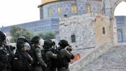 Mescid-i Aksa&rsquo;da Provokasyon: İsrailli Grup Polis Korumasında Baskın D&uuml;zenledi