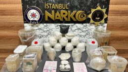 Metamfetamin İmalathanesine Baskın: &Uuml;&ccedil; Ş&uuml;pheli Su&ccedil;&uuml;st&uuml; Yakalandı