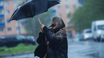 Meteoroloji'den &Ccedil;ığ, Don ve Fırtına Uyarısı: Cuma G&uuml;n&uuml; Kar Geri D&ouml;n&uuml;yor