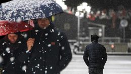 Meteoroloji'den uyarılar: 31 ilimiz i&ccedil;in yağış, r&uuml;zgar, buzlanma ve &ccedil;ığ tehlikesi!