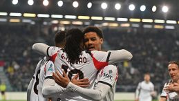 Milan, Cagliari'yi Yenerek &Uuml;st Sıraya Tırmandı!