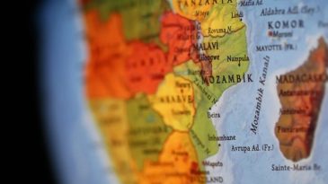 Mozambik&rsquo;te Şiddetli &Ccedil;atışma: Polis ve Yerel Milisler Arasında 8 Kişi Hayatını Kaybetti