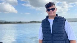 Muğla'da Trajik Olay: D&uuml;ğ&uuml;ne Masa Sandalye Taşıyan Gen&ccedil; Hayatını Kaybetti