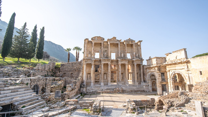 M&uuml;zeler Rekor Kırdı: 2025'te 33 Milyonu Aşan Ziyaret&ccedil;i Sayısı!