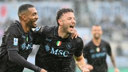 Napoli, Lazio Deplasmanında 2-0'la Zaferle Ayrıldı!