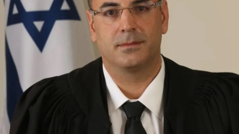 Netanyahu'nun Davasına Bakan Hakim Hayatını Kaybetti