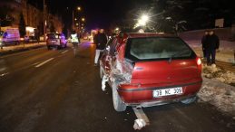 Nevşehir&rsquo;de Otomobil ile Kamyonet &Ccedil;arpıştı: 4 Yaralı