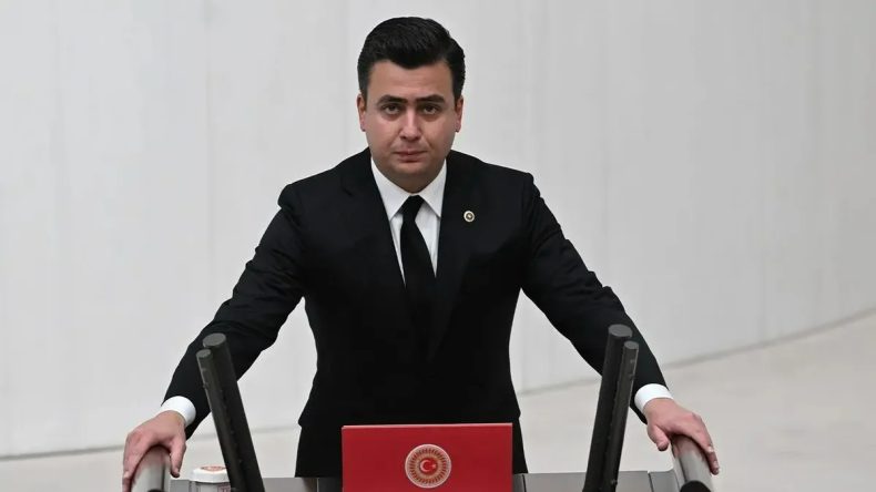Osman G&ouml;k&ccedil;ek'ten CHP'ye Sert Tepki: "Emekliyi Koruyan En Son Kişiler Sizlersiniz"