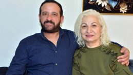 &Ouml;nce ben, sonra o bana hayat verdi