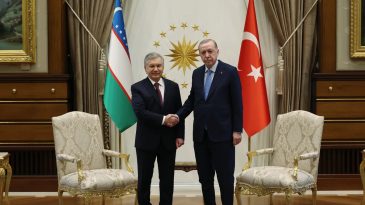 &Ouml;zbekistan Cumhurbaşkanı Mirziyoyev'den &Ouml;vg&uuml; Dolu S&ouml;zler: T&uuml;rkiye D&uuml;nyanın Jeopolitik G&uuml;c&uuml;