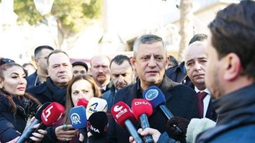 &Ouml;zel: Gazze İ&ccedil;in Y&uuml;r&uuml;yenlere İzin Verilsin