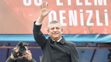 &Ouml;zg&uuml;r &Ouml;zel Denizli&rsquo;den seslendi: Pijamalılara selam olsun