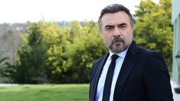 Oyuncu Oktay Kaynarca: Alnım a&ccedil;ık, başım dik!