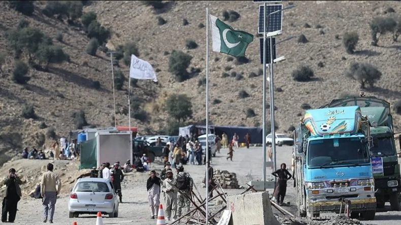 Pakistan&rsquo;da Ter&ouml;rle M&uuml;cadele: 11 Militan Etkisiz Hale Getirildi