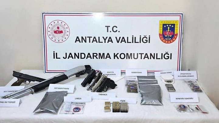 Pansiyonda &Ouml;l&uuml; Bulundu! &Ouml;l&uuml;m Nedeni Uyuşturucu &Ccedil;ıktı…