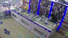 Pendik'te Kova ve Viledalı Hırsızlık: Şok Eden Anlar Kamerada!