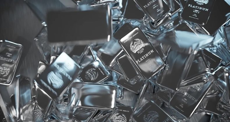 Platinin Yeni Zirvesi: Onsu 2.517,7 Dolar