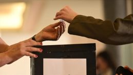 Portekiz'de Cumhurbaşkanlığı Se&ccedil;imleri İkinci Tura Taşındı