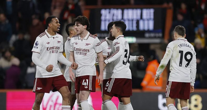 Premier Lig'de lider Arsenal puan farkını a&ccedil;tı!