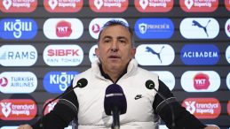 Recep U&ccedil;ar: VAR hakemine teşekk&uuml;r ederim!