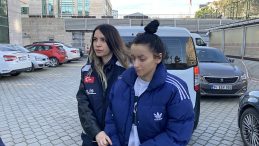 Samsun'da Korkun&ccedil; Olay: Arkadaşlarını D&ouml;v&uuml;p, Telefonunu &Ccedil;aldılar! 2 G&ouml;zaltı