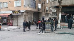 Şanlıurfa'da 6 Katlı Bina G&uuml;venlik Nedeniyle Boşaltıldı