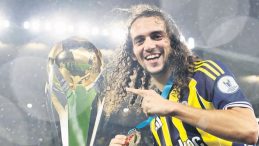 Savaş&ccedil;ı ruhunu karateye bor&ccedil;lu