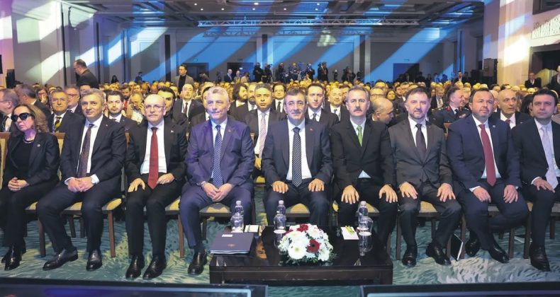 Savunma İhracatında Başarı Hik&acirc;yesi Yazdık