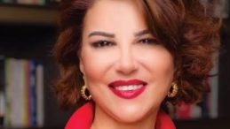 Sedef Kabaş G&ouml;zaltında