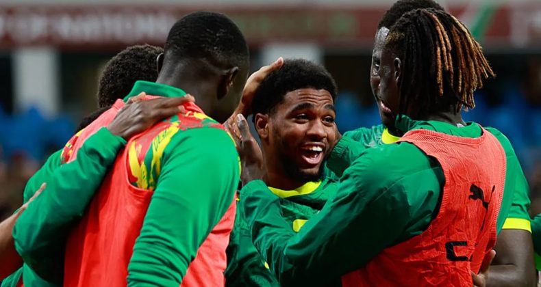 Senegal, Afrika Uluslar Kupası'nda Çeyrek Finale Yükseldi!